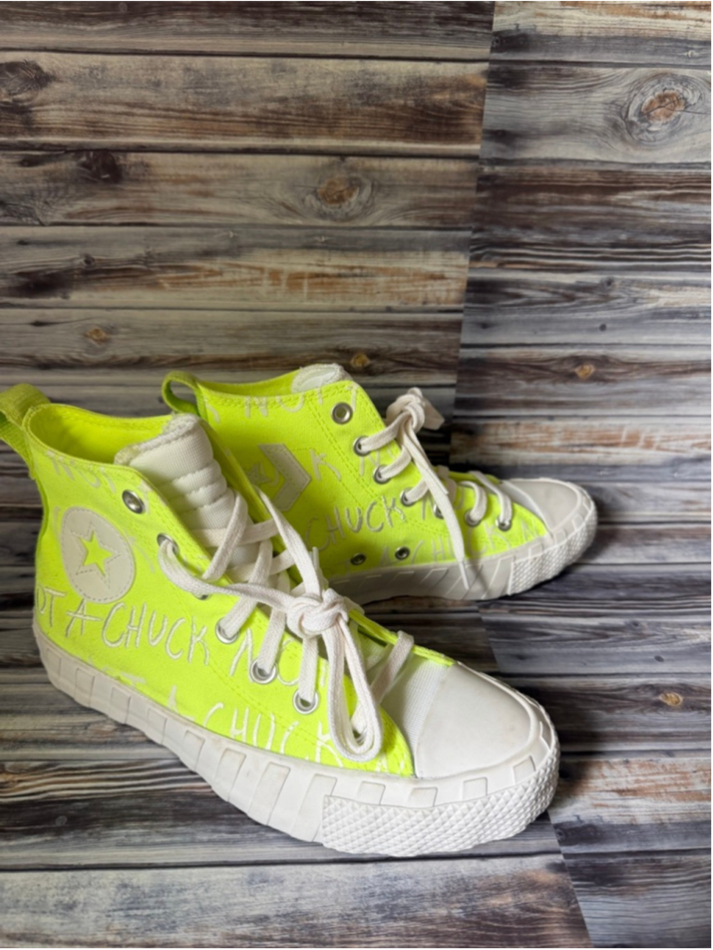 Converse UNT1TL3D High Not A Chuck Volt youth Sneaker Size 5 Hi vis green